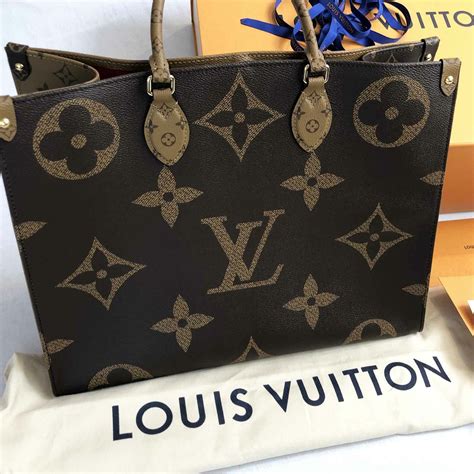 louis vuitton large tote bags.